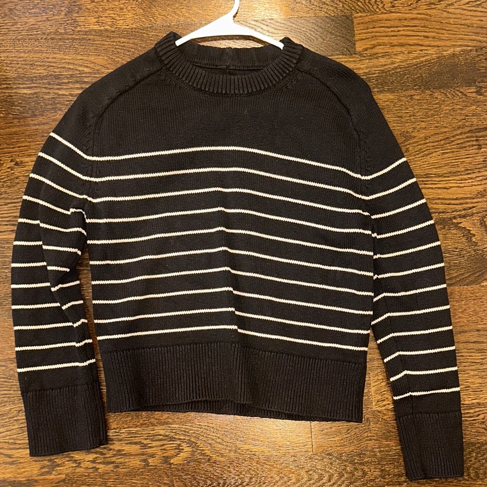 Abercrombie Sweater XS